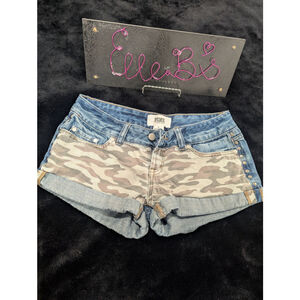 EUC VS PINK Light Wash Camo Front Embellished Denim Rolled Shorts 0